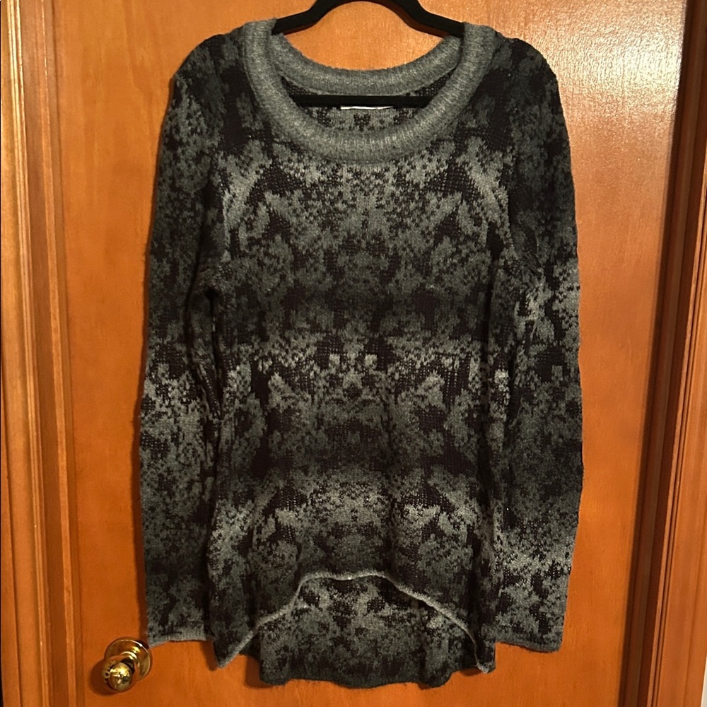 Gray Patterned Women's Sweater size XL